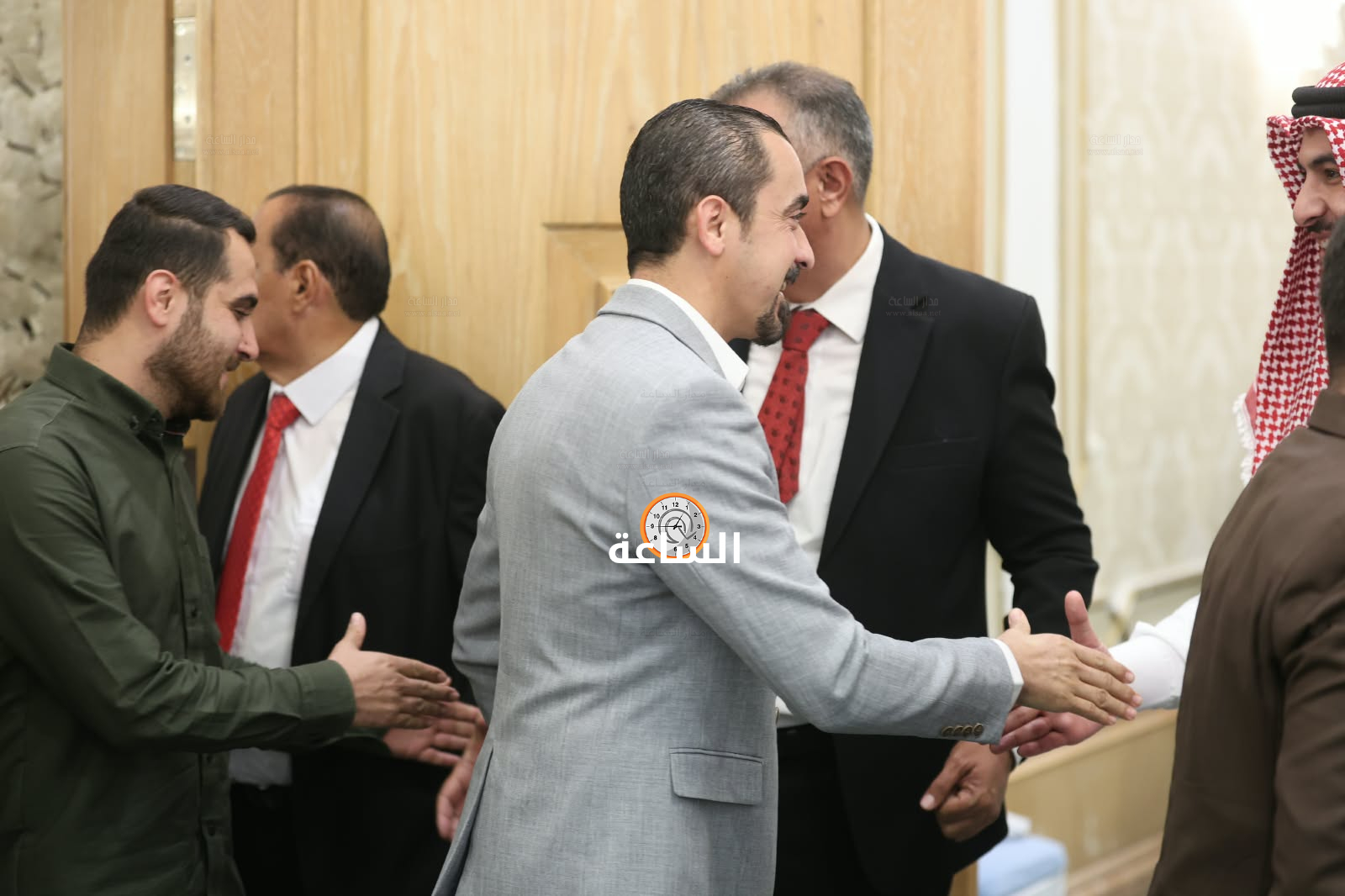 Madar Al-Saa Images 0.8382555947096061