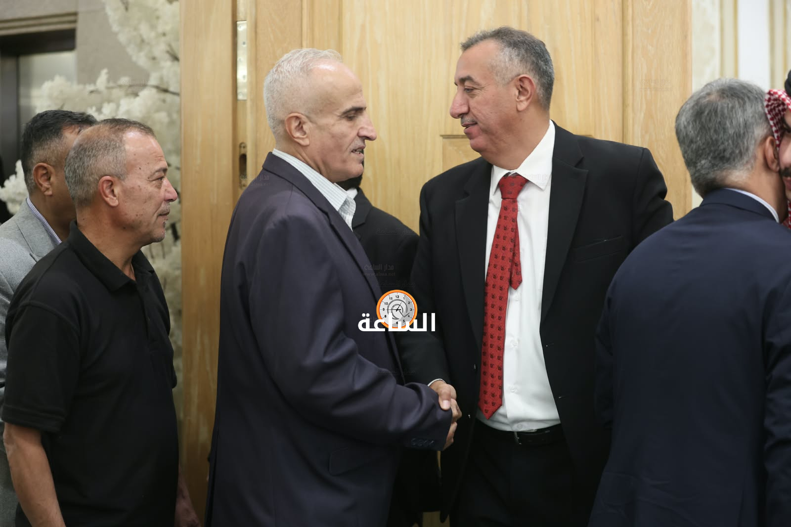 Madar Al-Saa Images 0.8307363820429275