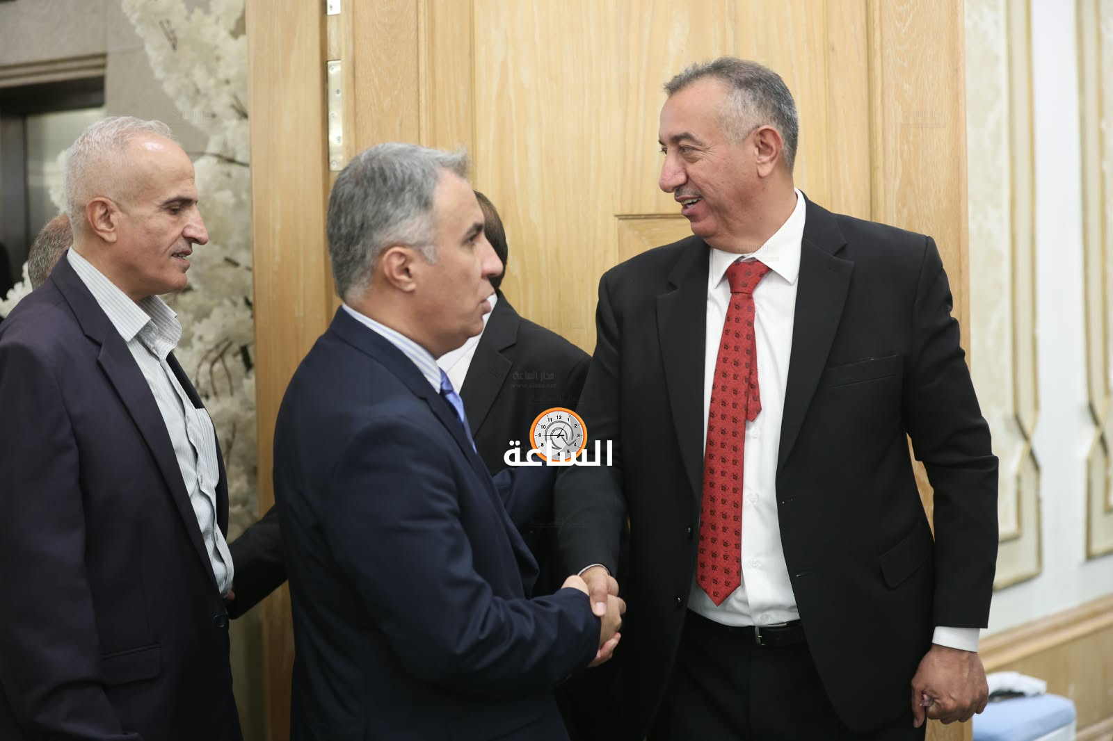 Madar Al-Saa Images 0.41804597099401863