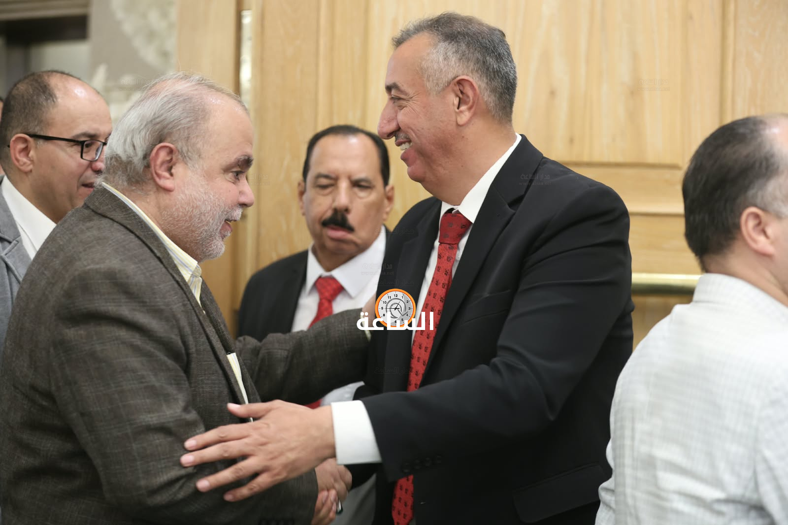 Madar Al-Saa Images 0.21568201802034348
