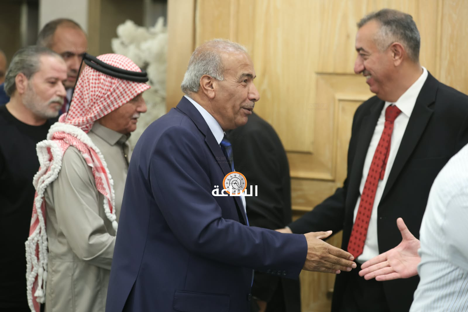 Madar Al-Saa Images 0.5766102678181121