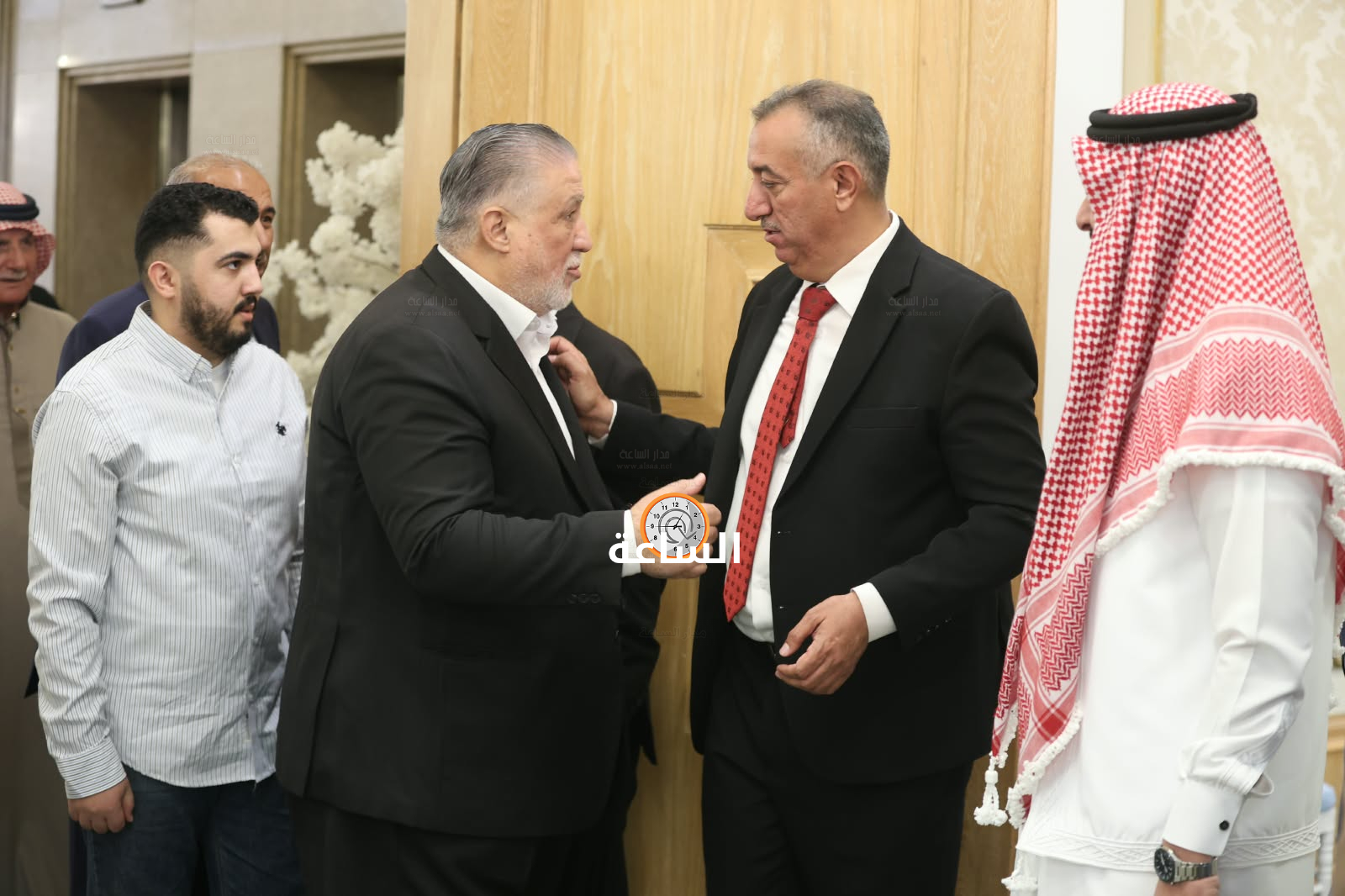 Madar Al-Saa Images 0.3868935488255988