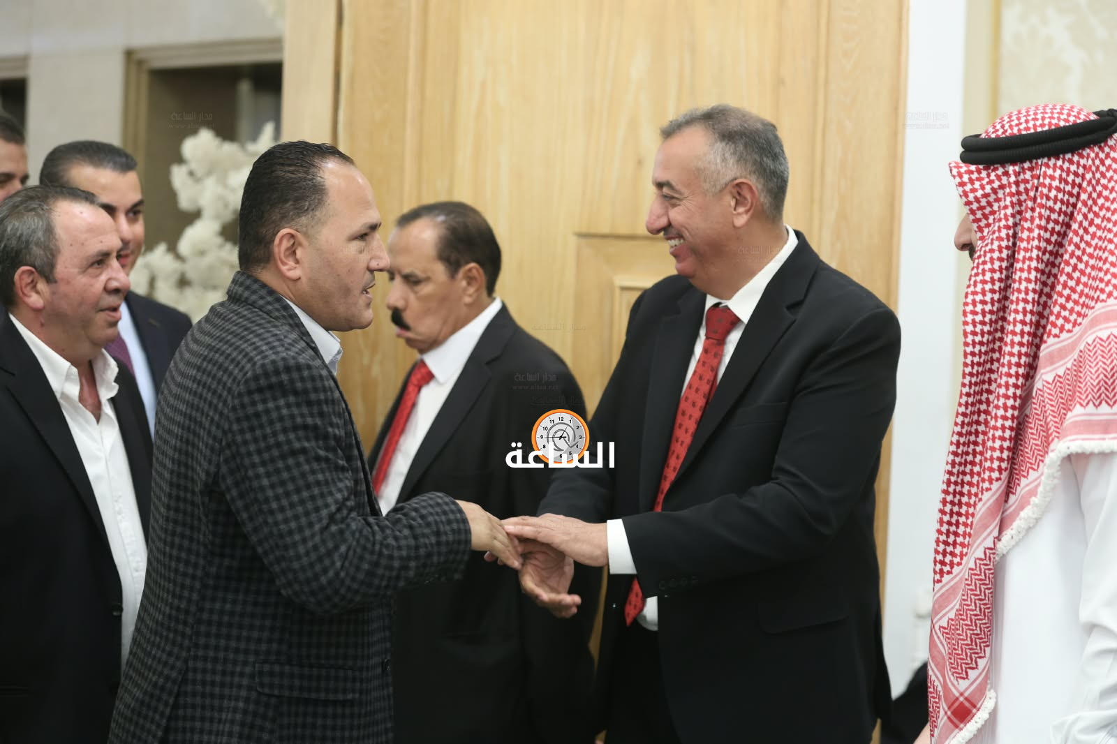Madar Al-Saa Images 0.5788127715563269