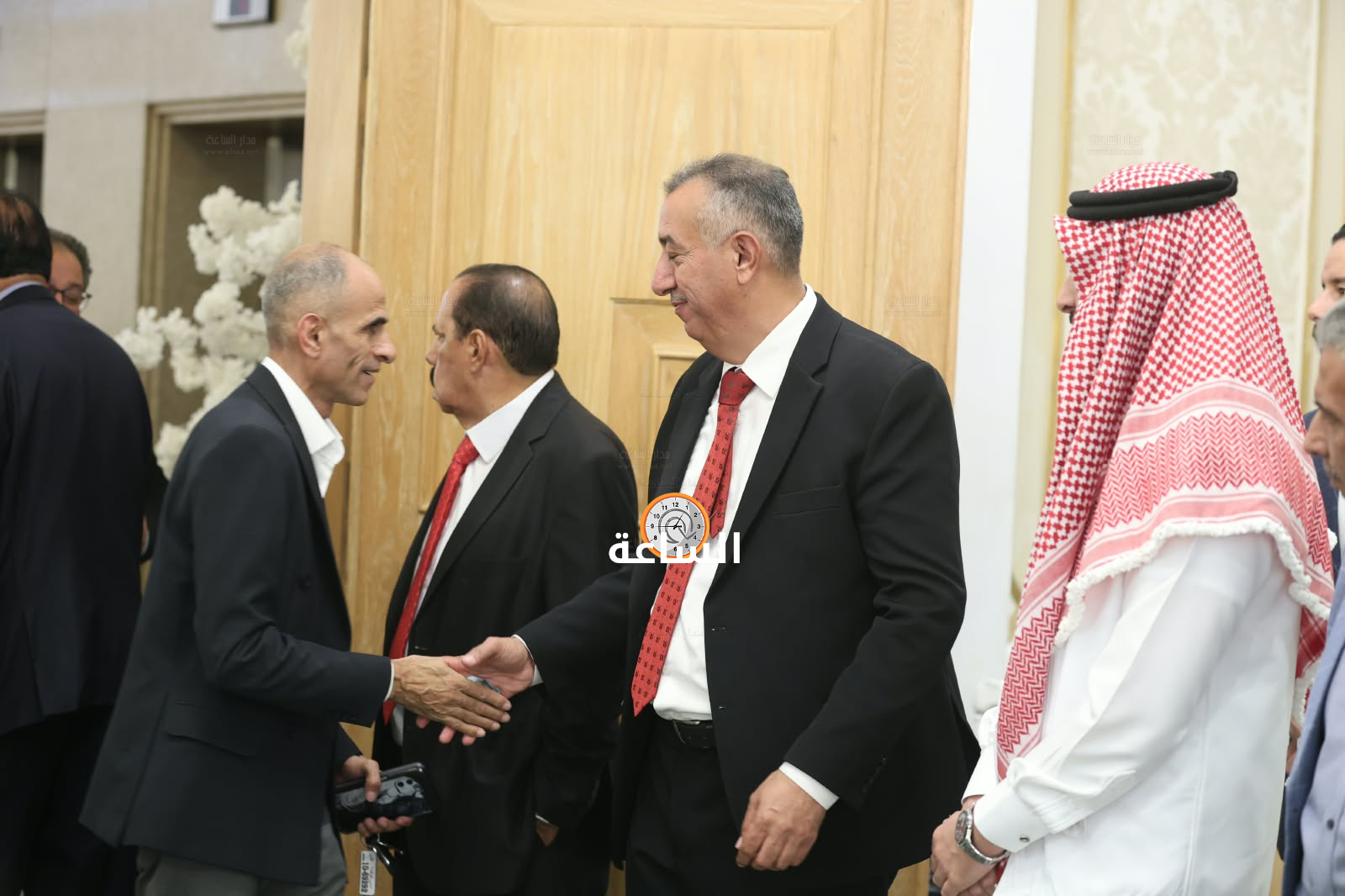 Madar Al-Saa Images 0.35124079074366965
