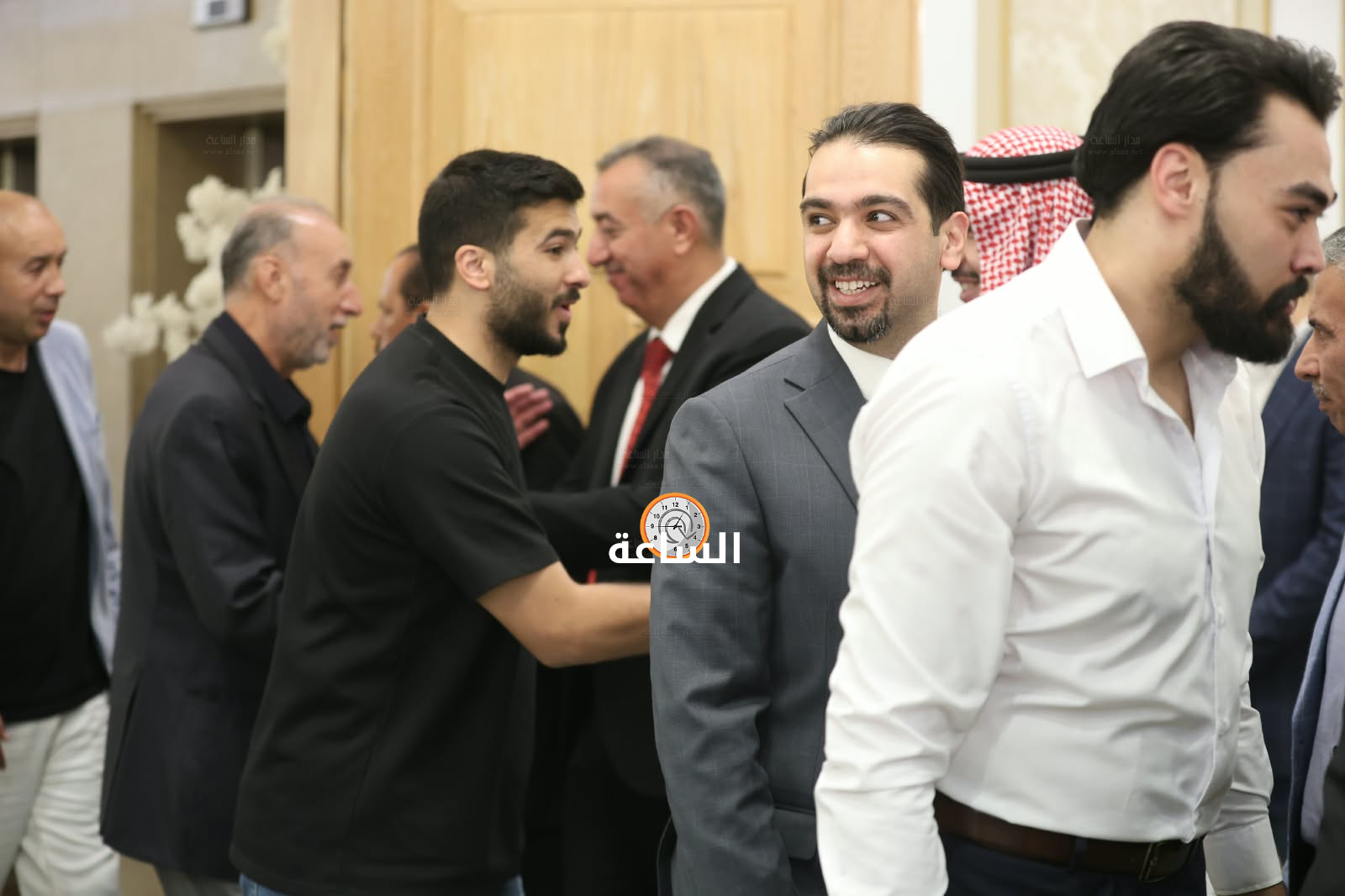 Madar Al-Saa Images 0.16518774965785143