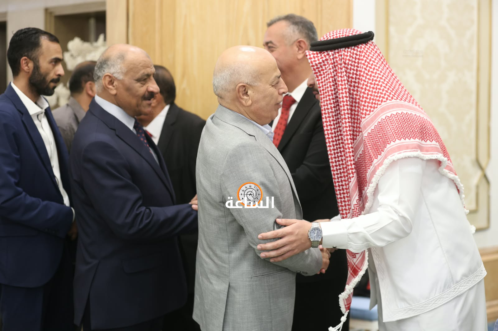 Madar Al-Saa Images 0.48902988259082325