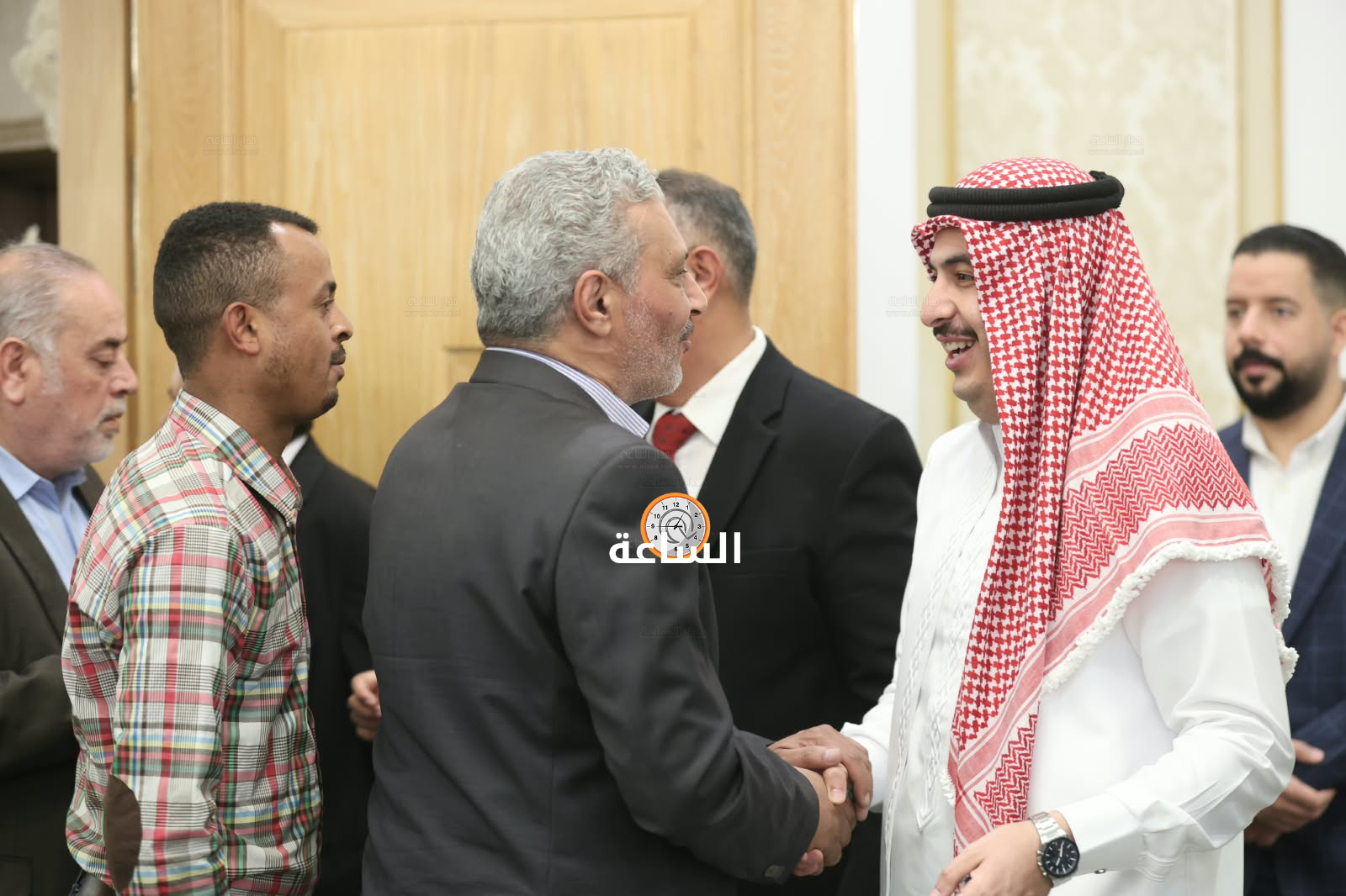 Madar Al-Saa Images 0.44623217960937733