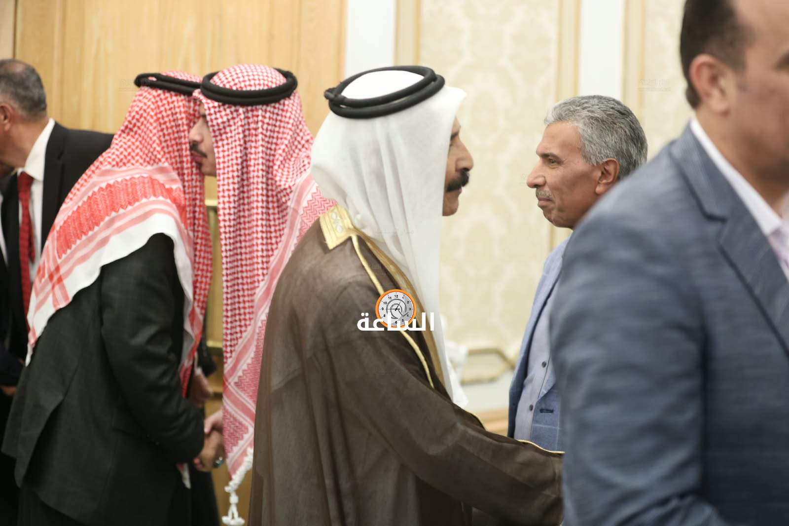 Madar Al-Saa Images 0.4151645374165599