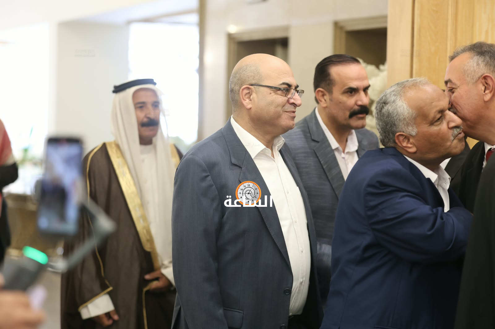 Madar Al-Saa Images 0.190685418330519