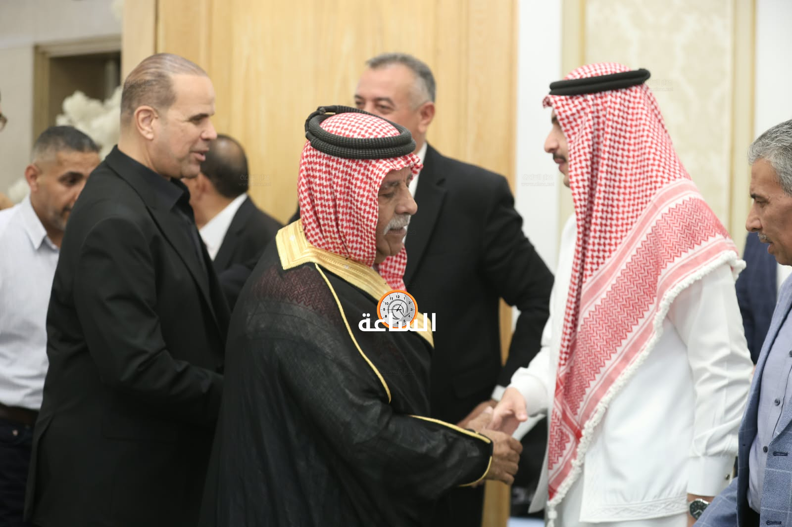 Madar Al-Saa Images 0.14028378134158848