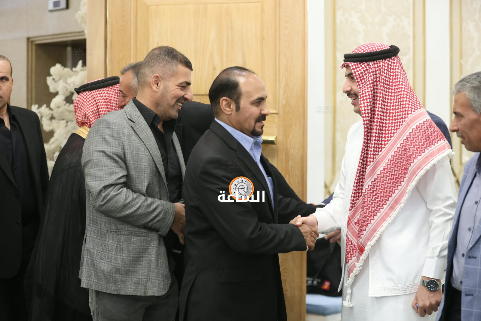 Madar Al-Saa Images 0.39705983684383017