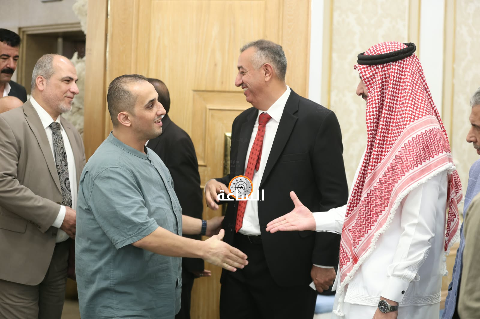 Madar Al-Saa Images 0.3325622612597491