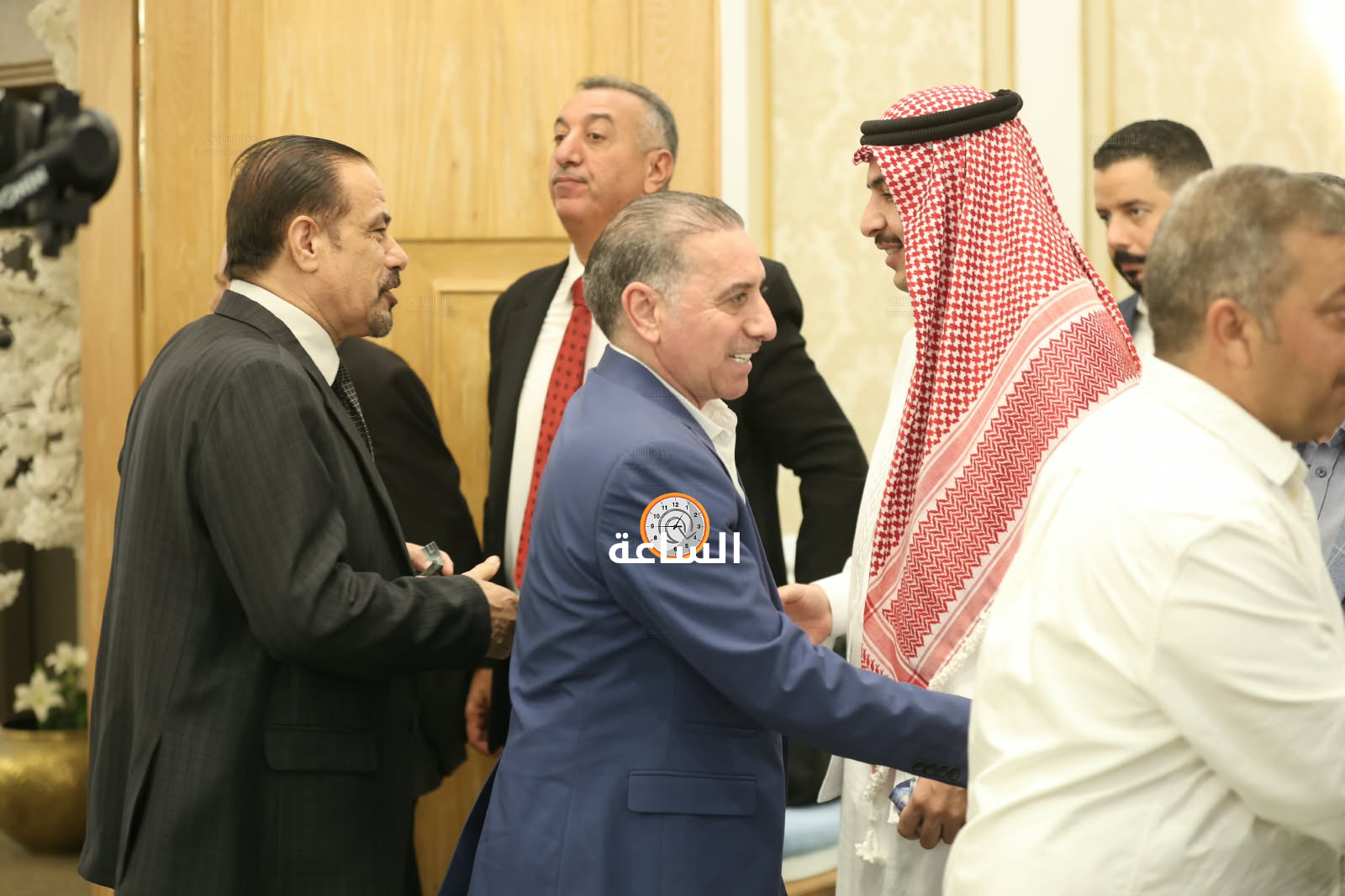 Madar Al-Saa Images 0.2704918089546271