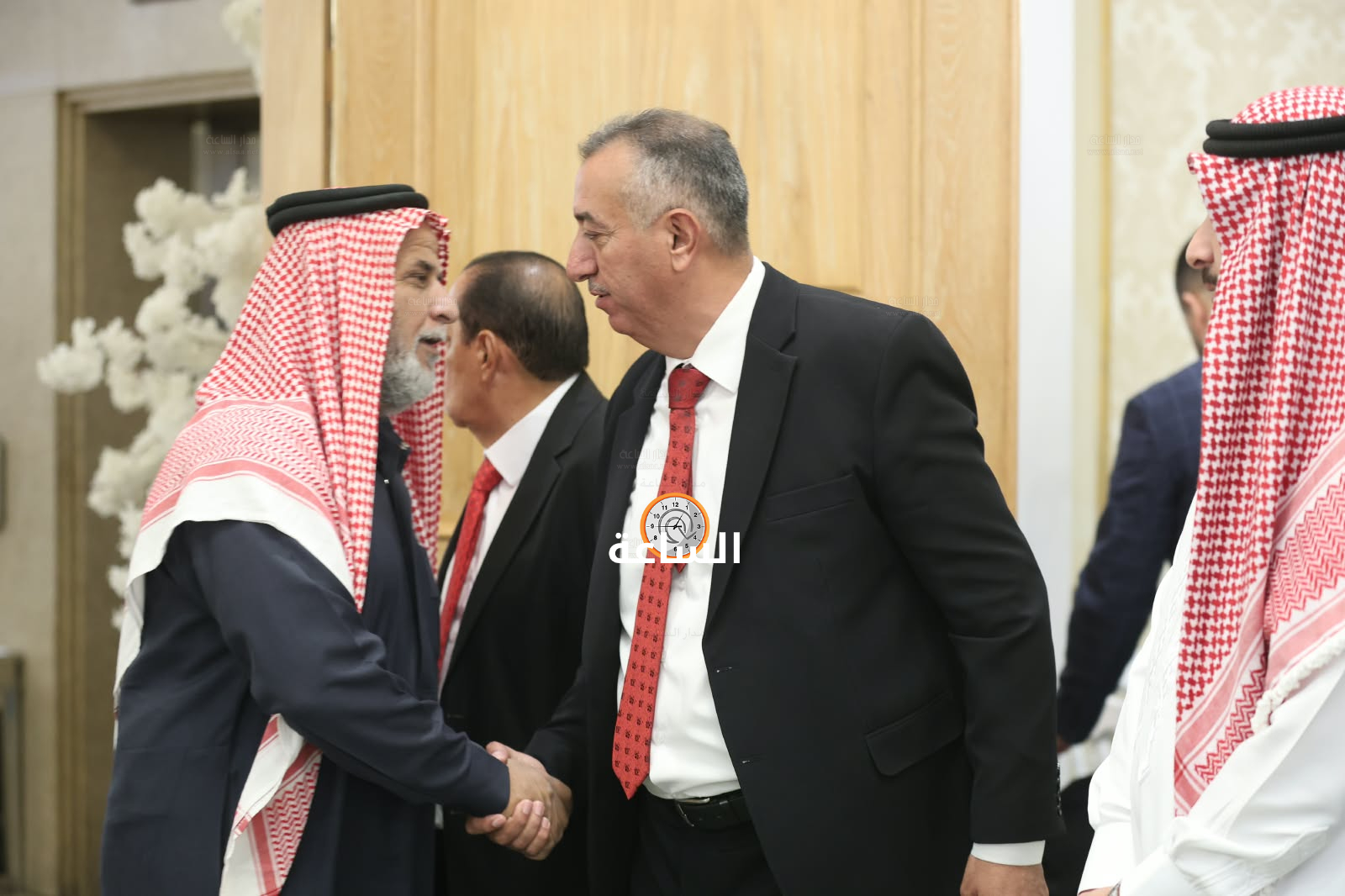 Madar Al-Saa Images 0.41255847323921624
