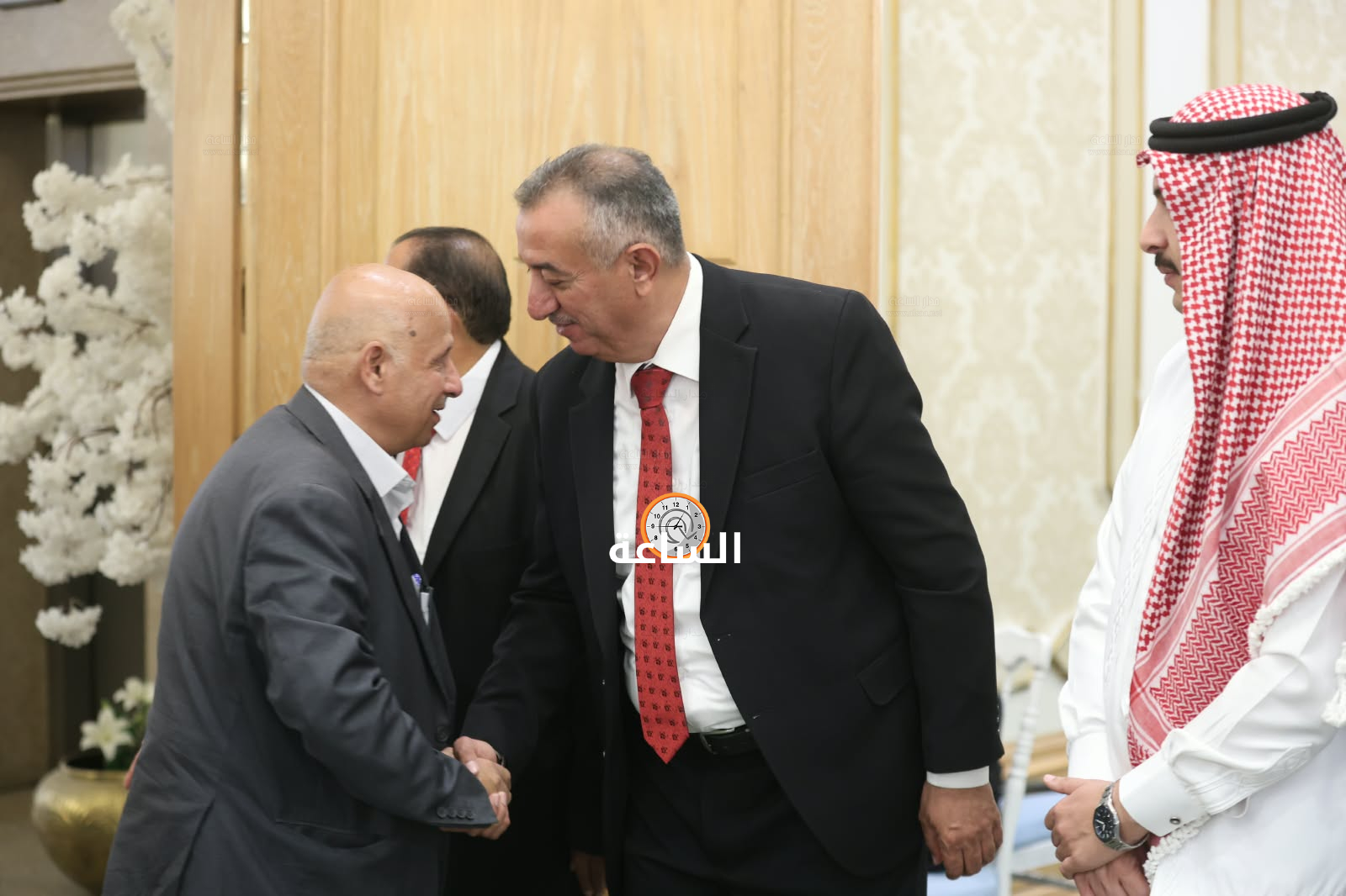 Madar Al-Saa Images 0.35566834283294346