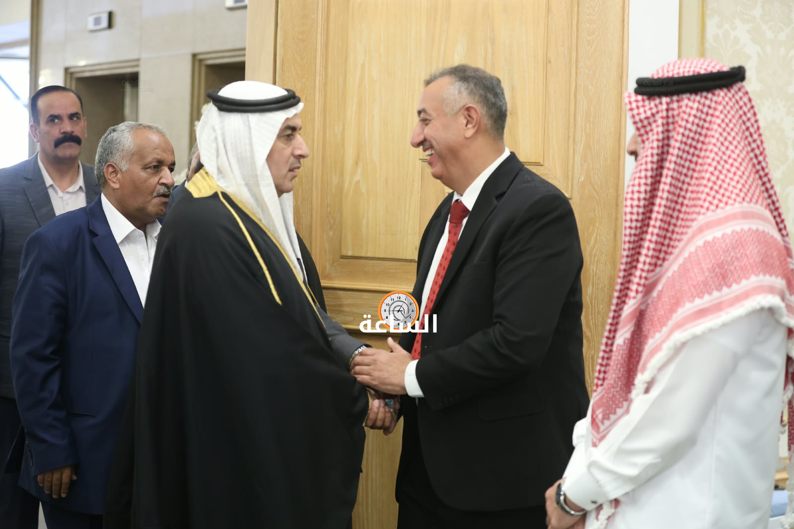 Madar Al-Saa Images 0.014113316647452523