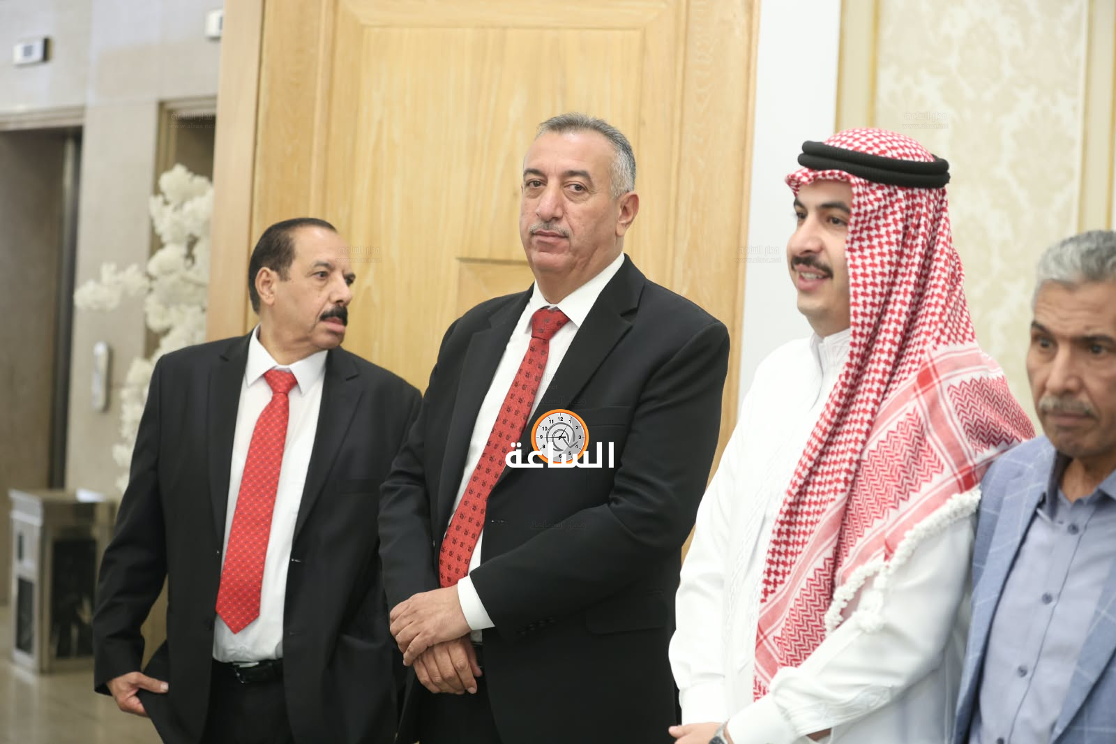 Madar Al-Saa Images 0.3654125290344511