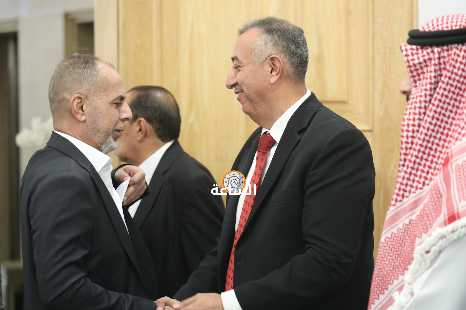 Madar Al-Saa Images 0.5618378994294646