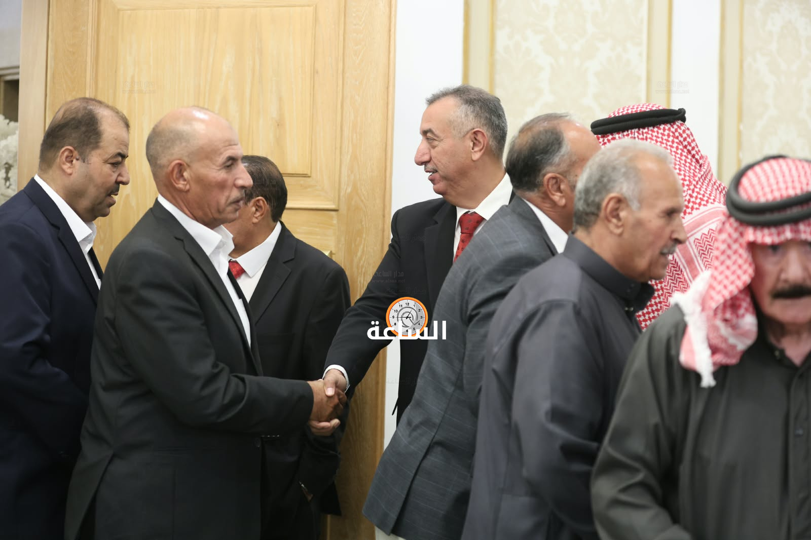 Madar Al-Saa Images 0.9656674416114817