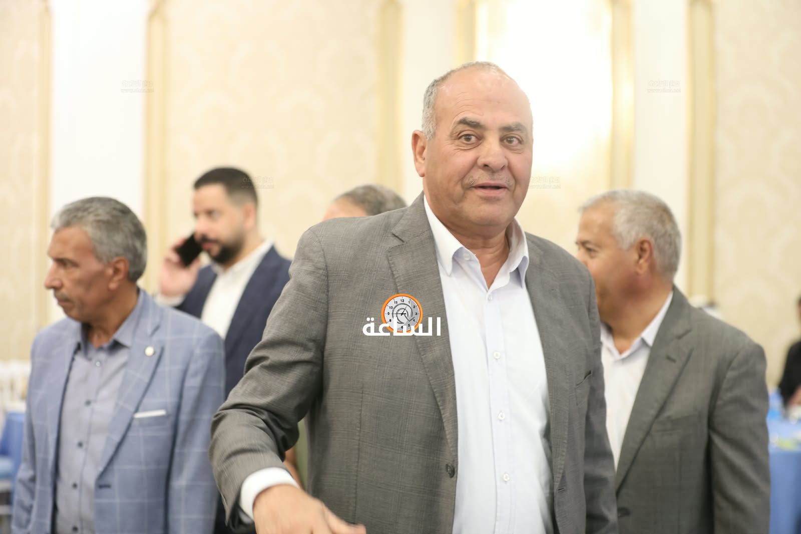 Madar Al-Saa Images 0.37700677039795283