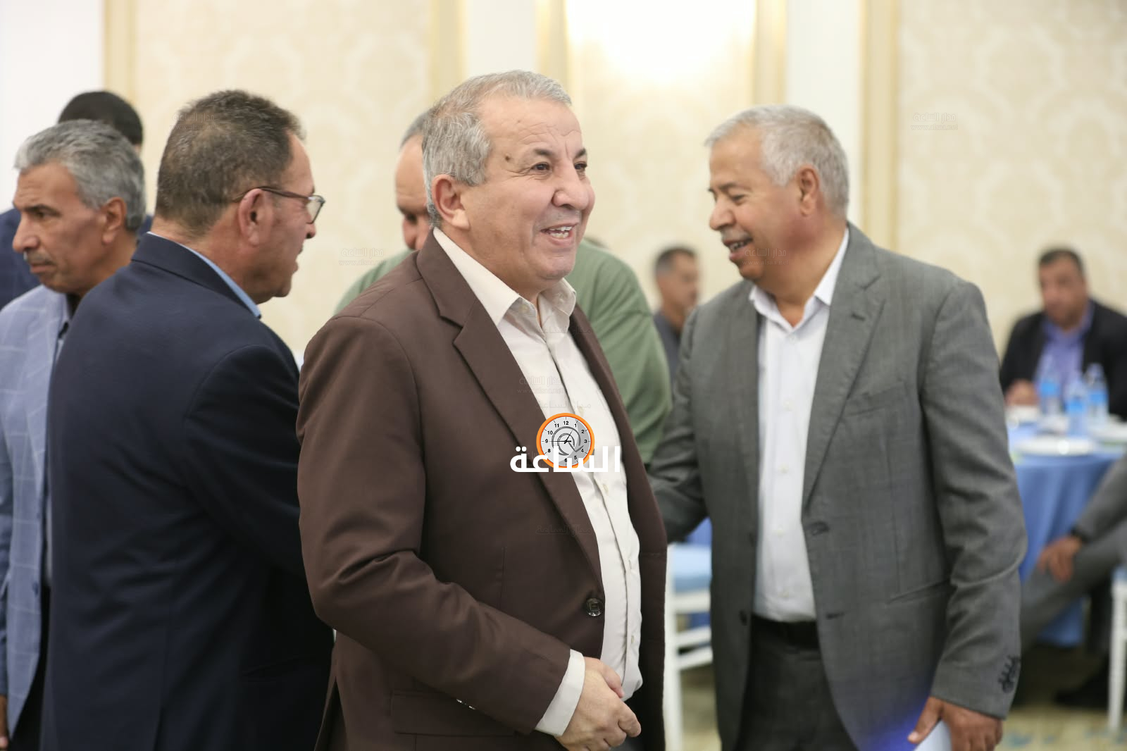 Madar Al-Saa Images 0.9807668828495302