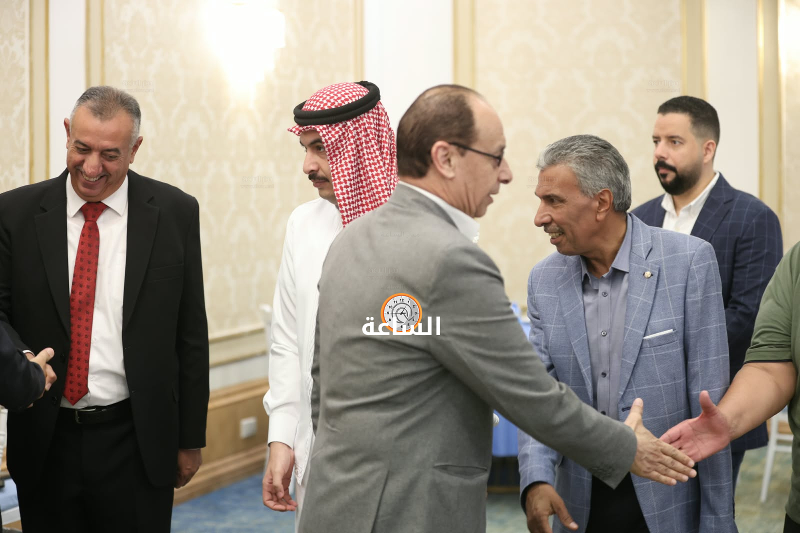Madar Al-Saa Images 0.5185575705062008