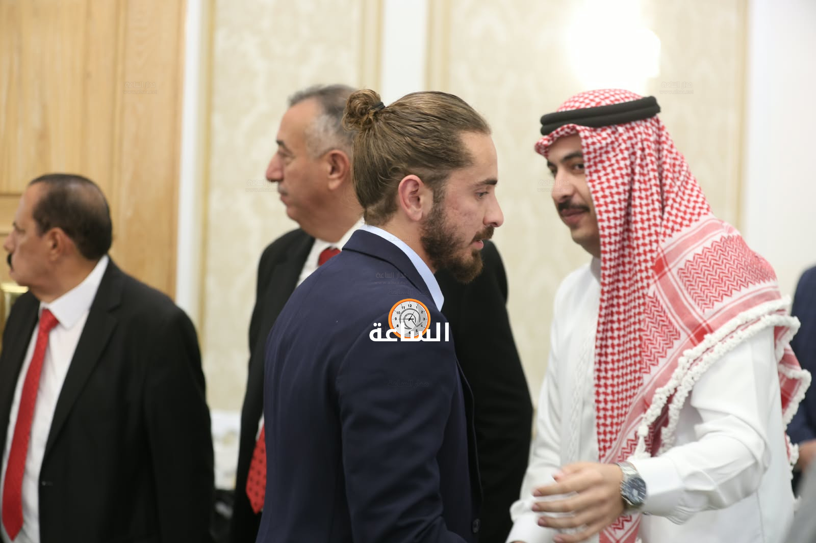 Madar Al-Saa Images 0.1617663655123026