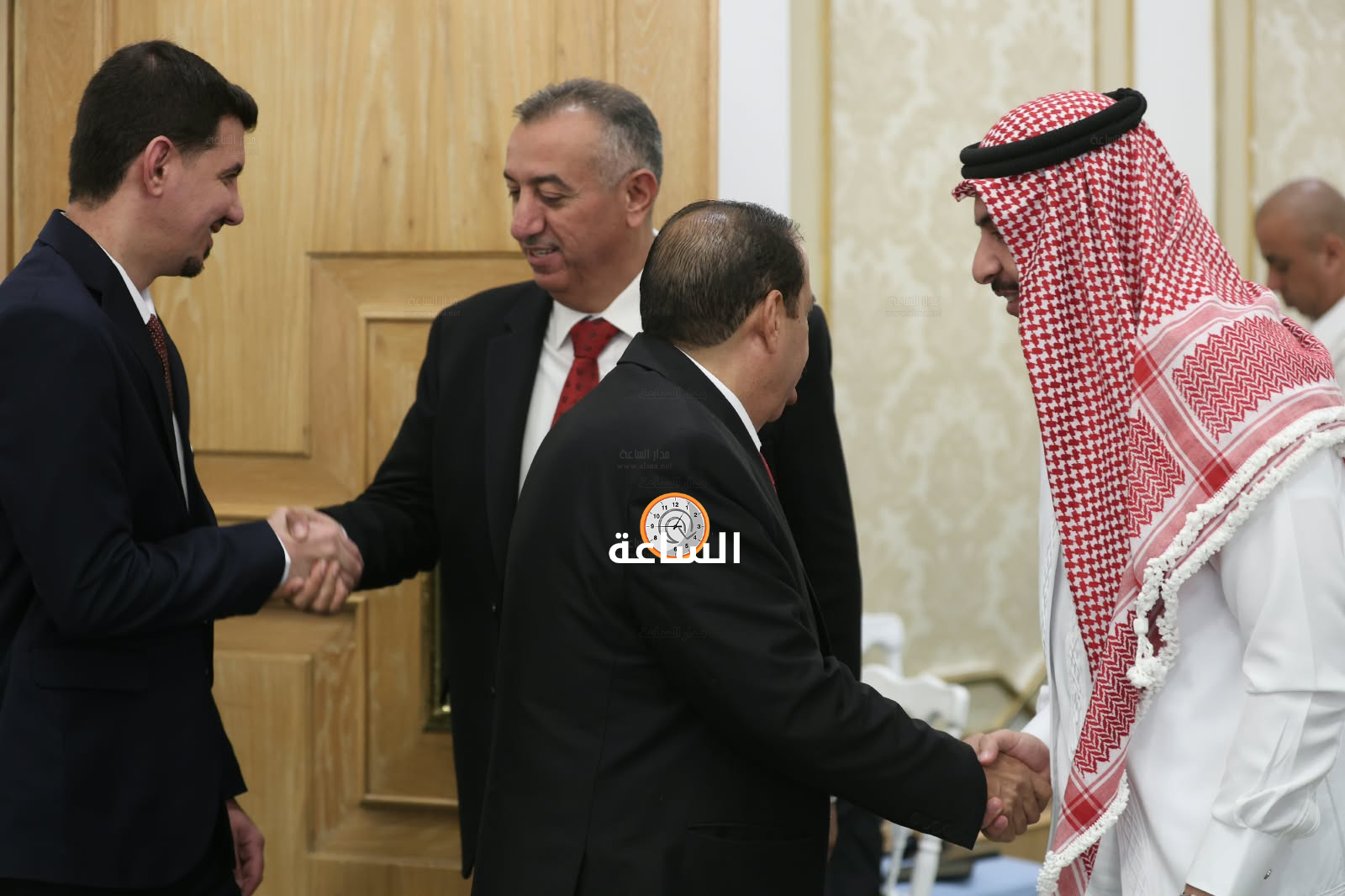 Madar Al-Saa Images 0.7683784486751027