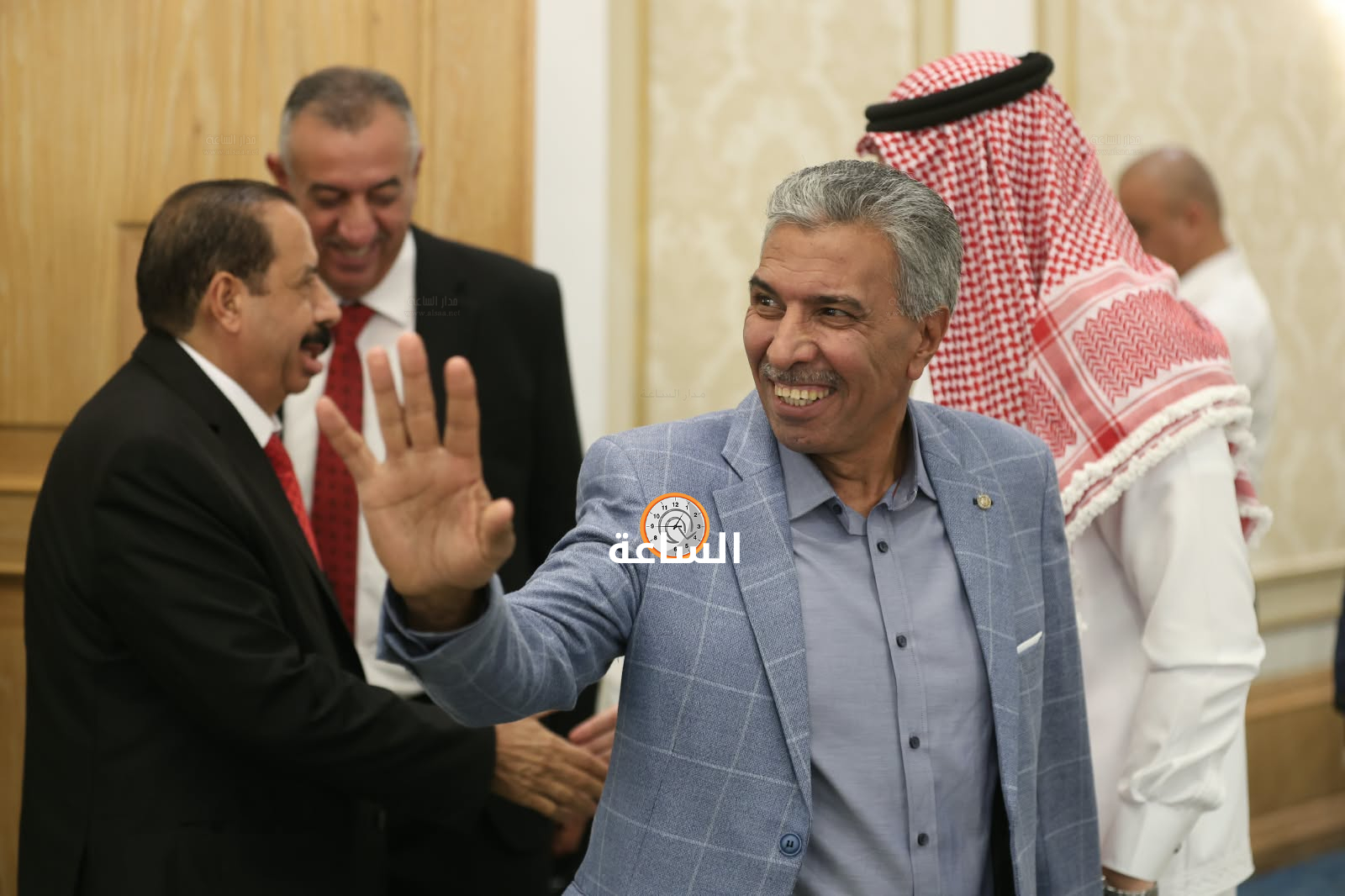Madar Al-Saa Images 0.9881257429030955