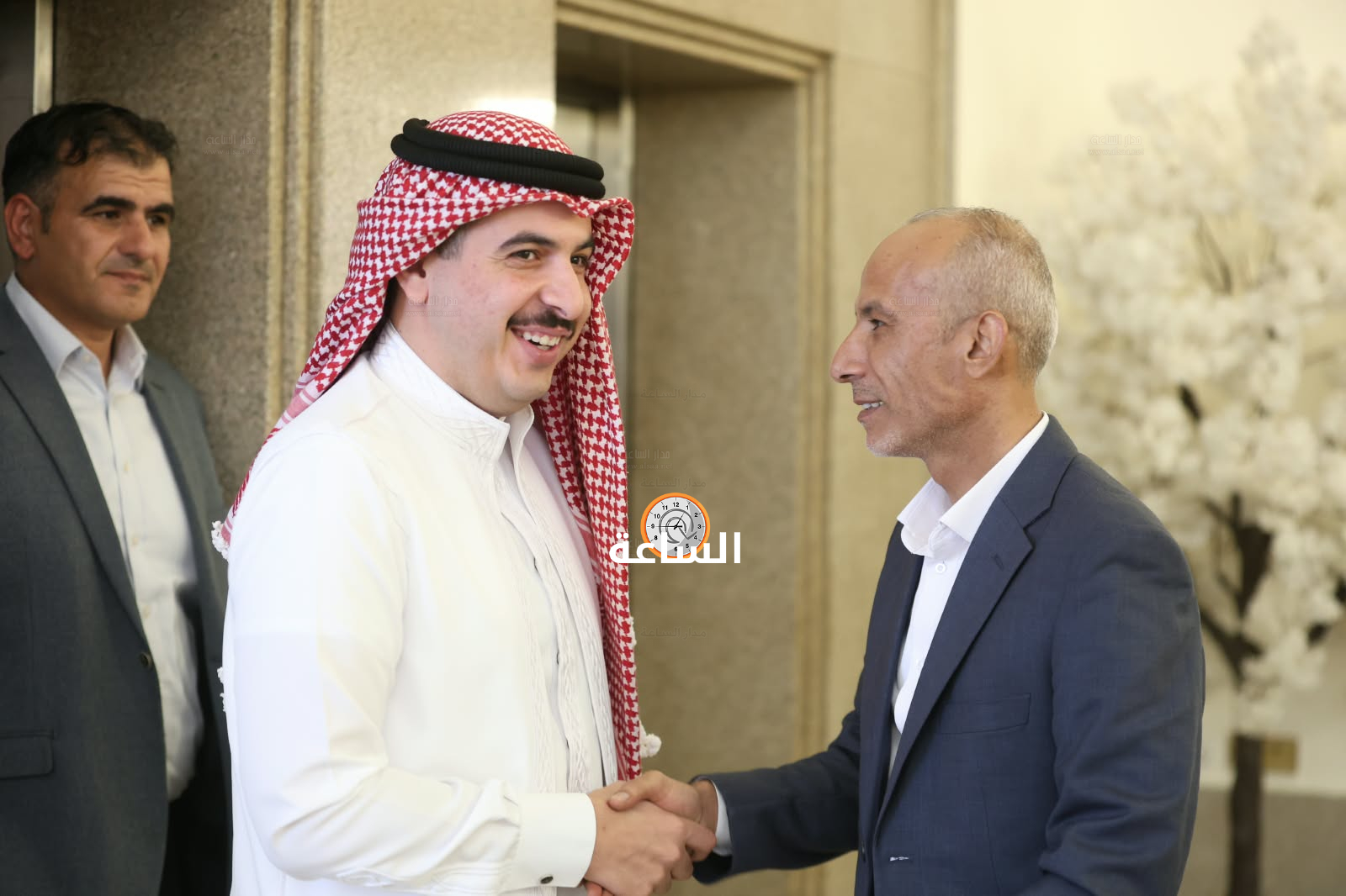 Madar Al-Saa Images 0.12826904579415022