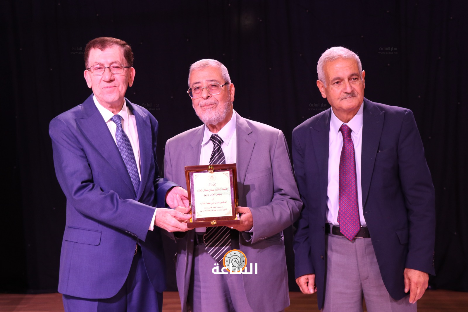 Madar Al-Saa Images 0.9149932836266514