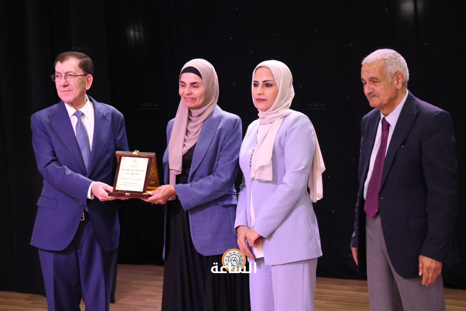Madar Al-Saa Images 0.2494772322011768