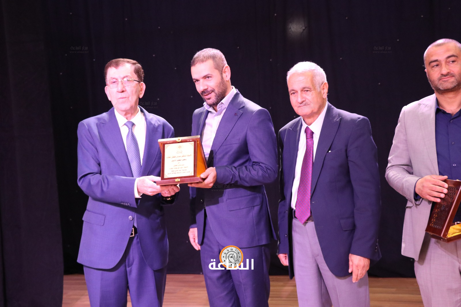 Madar Al-Saa Images 0.5062880368570734