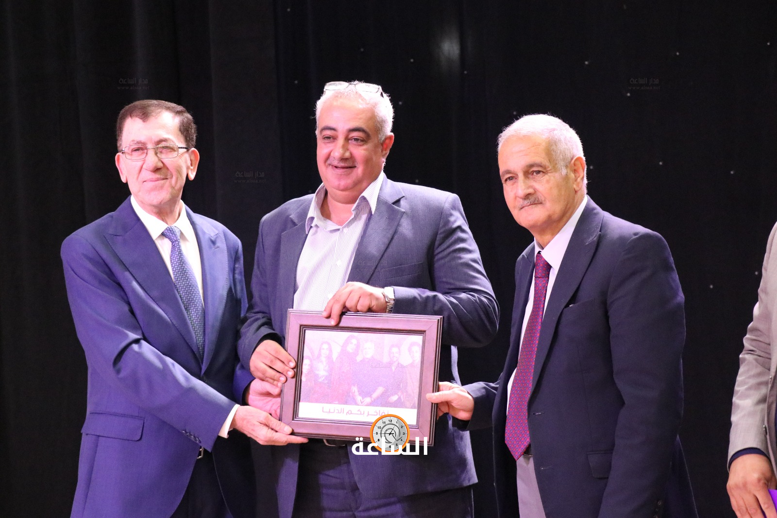 Madar Al-Saa Images 0.08889372133287299
