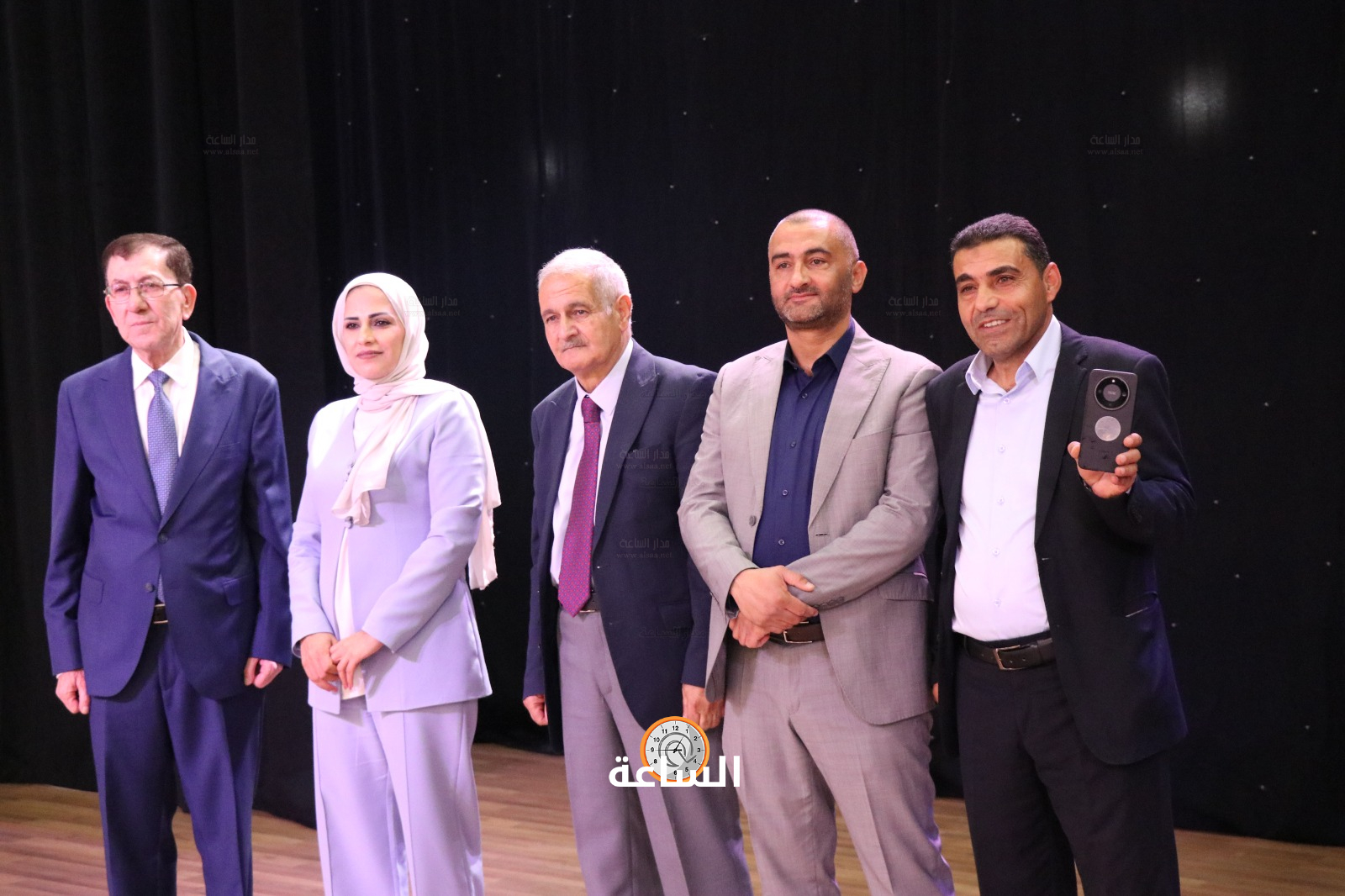 Madar Al-Saa Images 0.45525611268796806