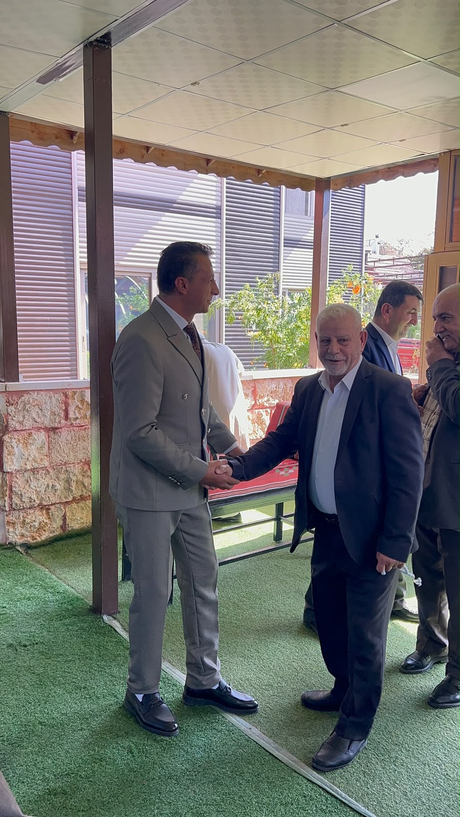 Madar Al-Saa Images 0.0968165489388495