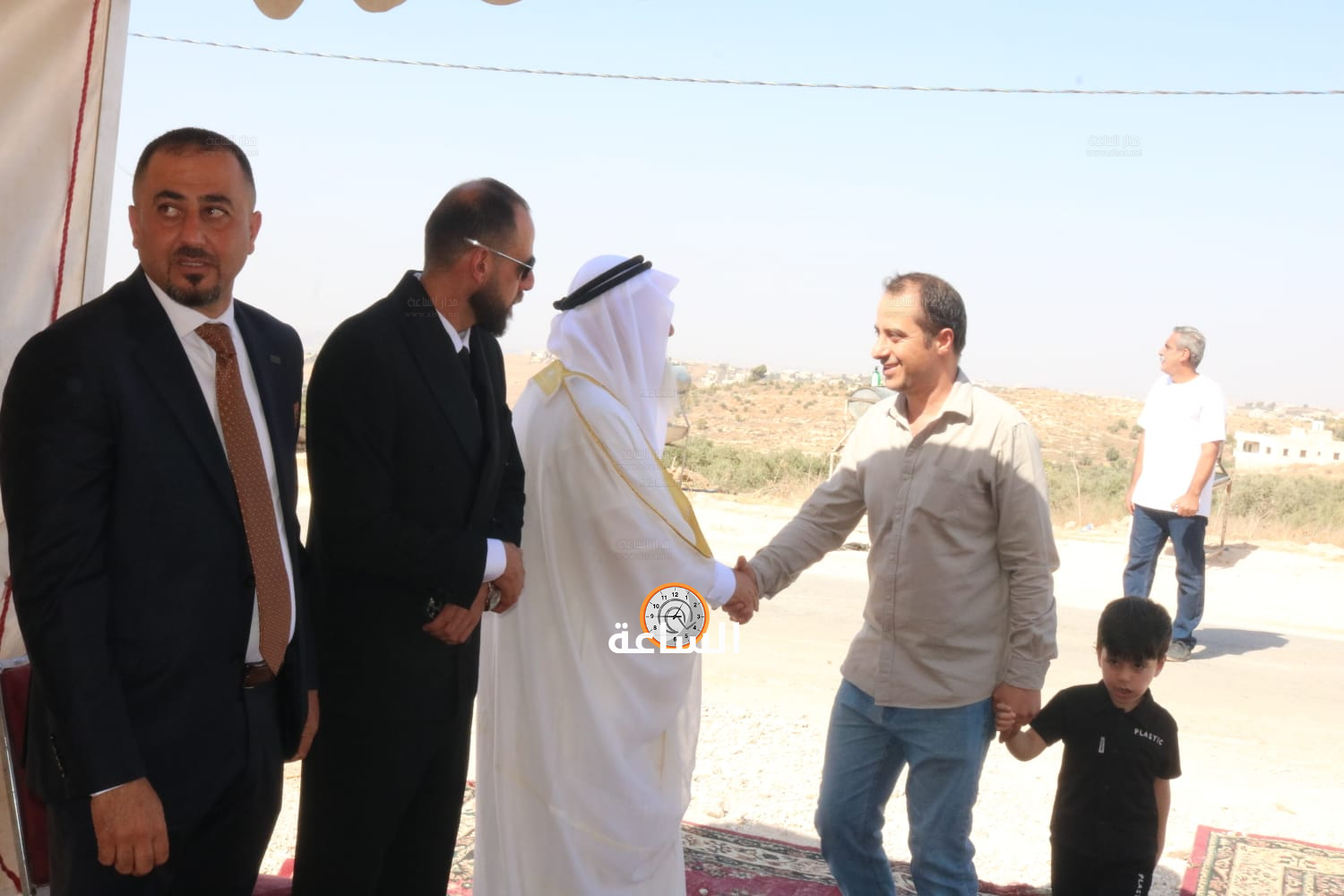 Madar Al-Saa Images 0.6104152712120208