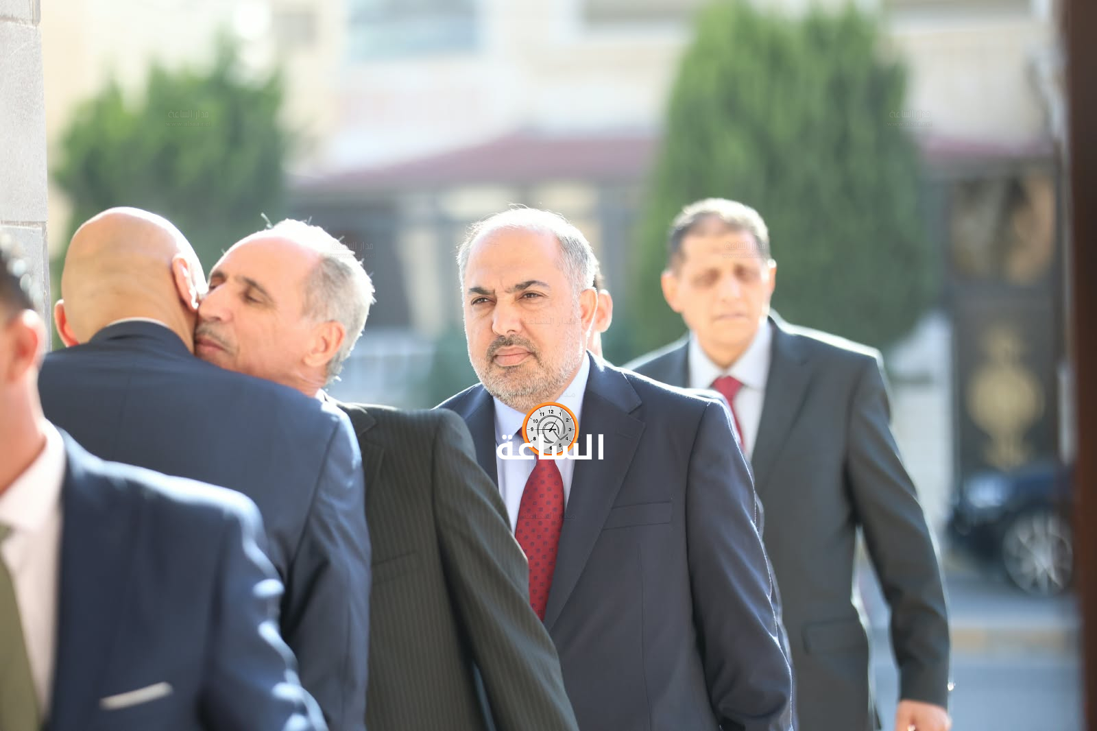 Madar Al-Saa Images 0.421991788646188