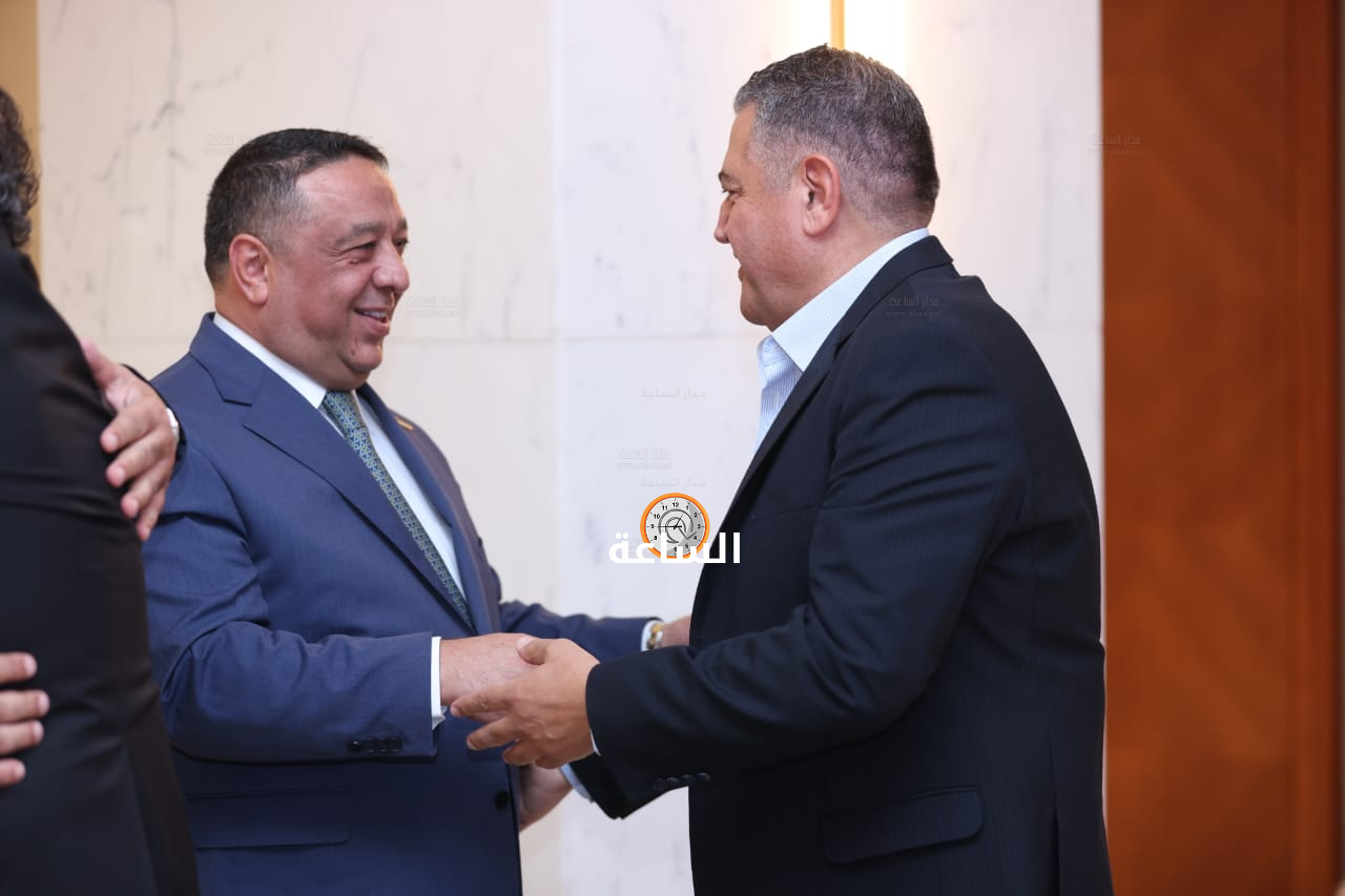 Madar Al-Saa Images 0.10823345950786056