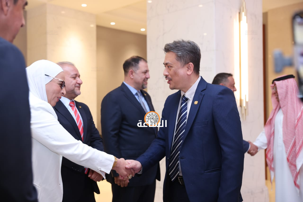 Madar Al-Saa Images 0.9468638257149378