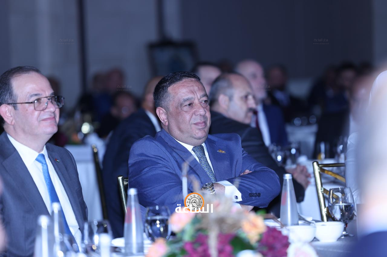 Madar Al-Saa Images 0.9681460777837122