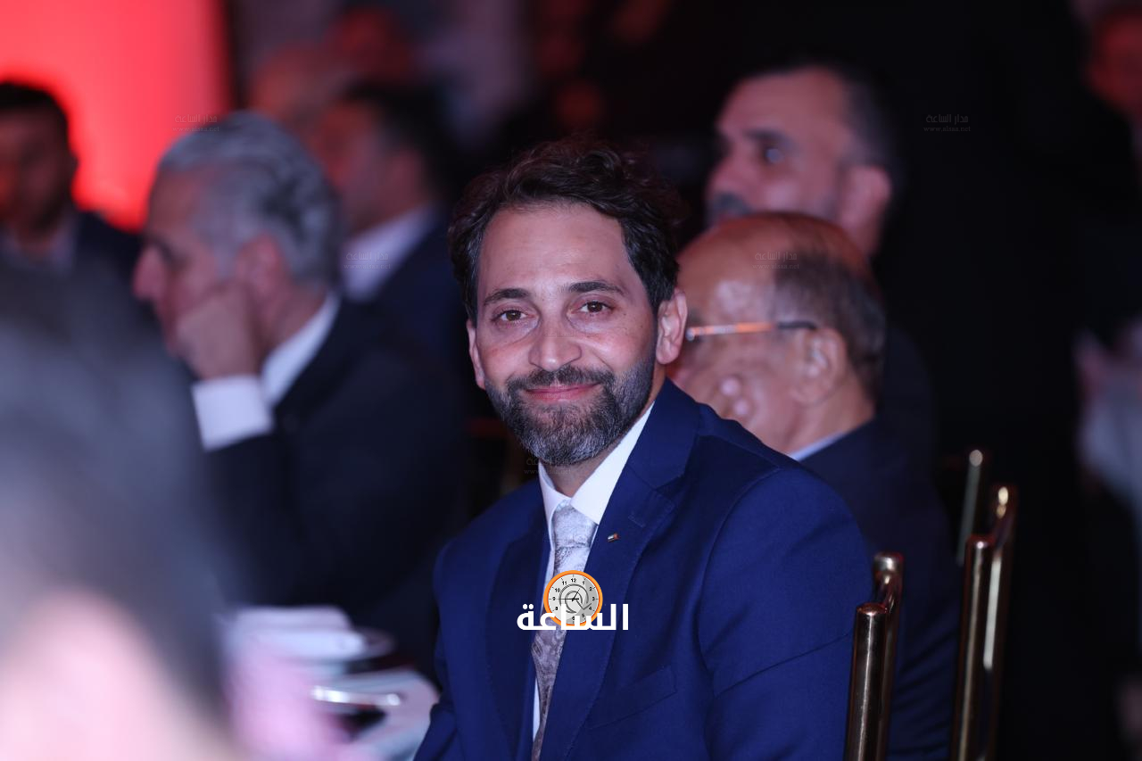 Madar Al-Saa Images 0.9331611323190916