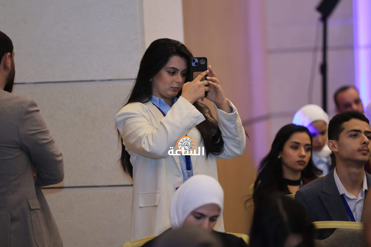 Madar Al-Saa Images 0.6127904270504564