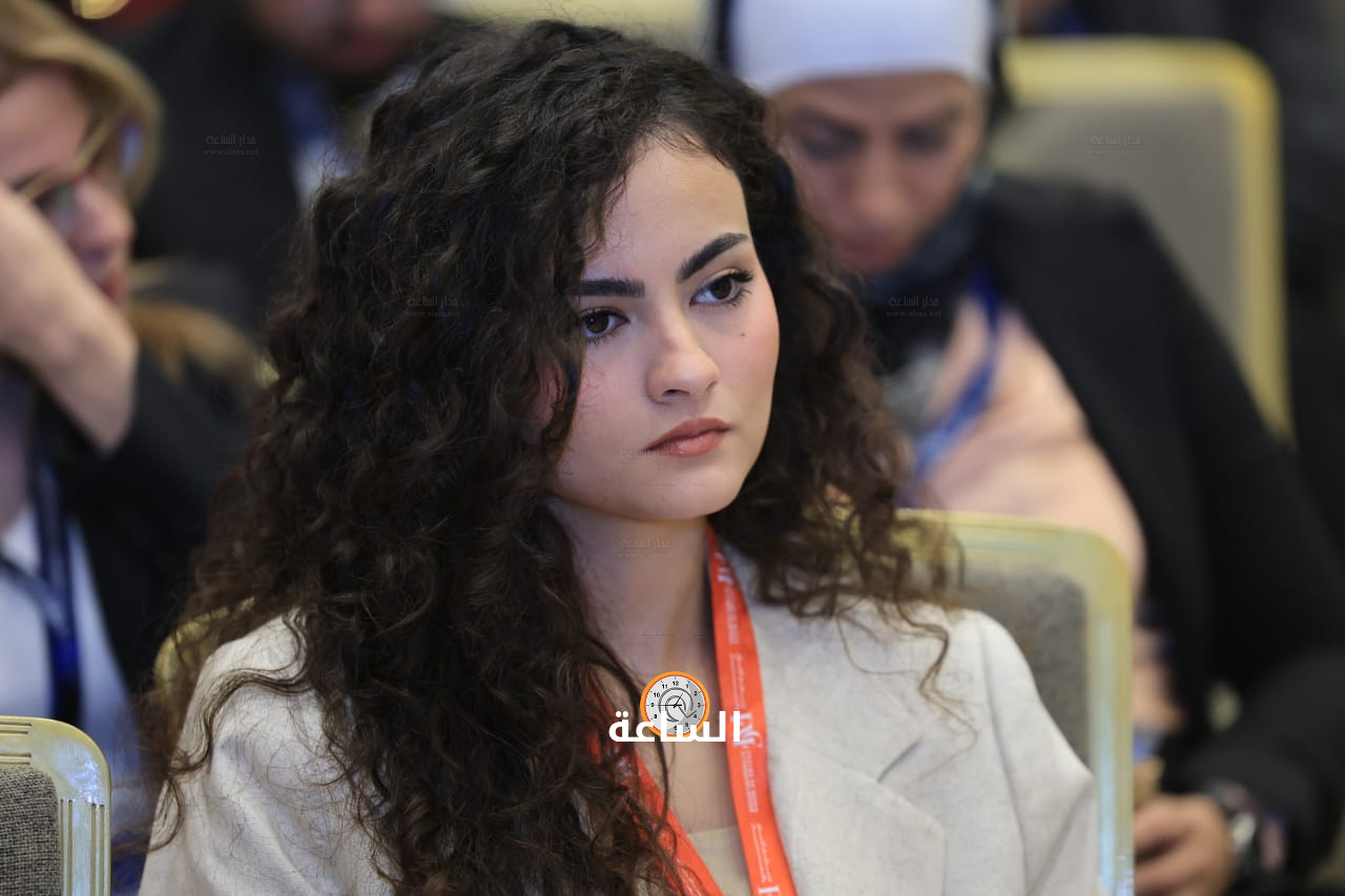 Madar Al-Saa Images 0.7708877227148231