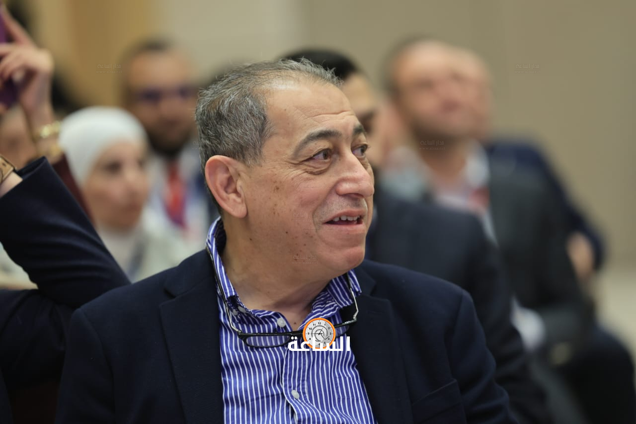 Madar Al-Saa Images 0.7248522268602522