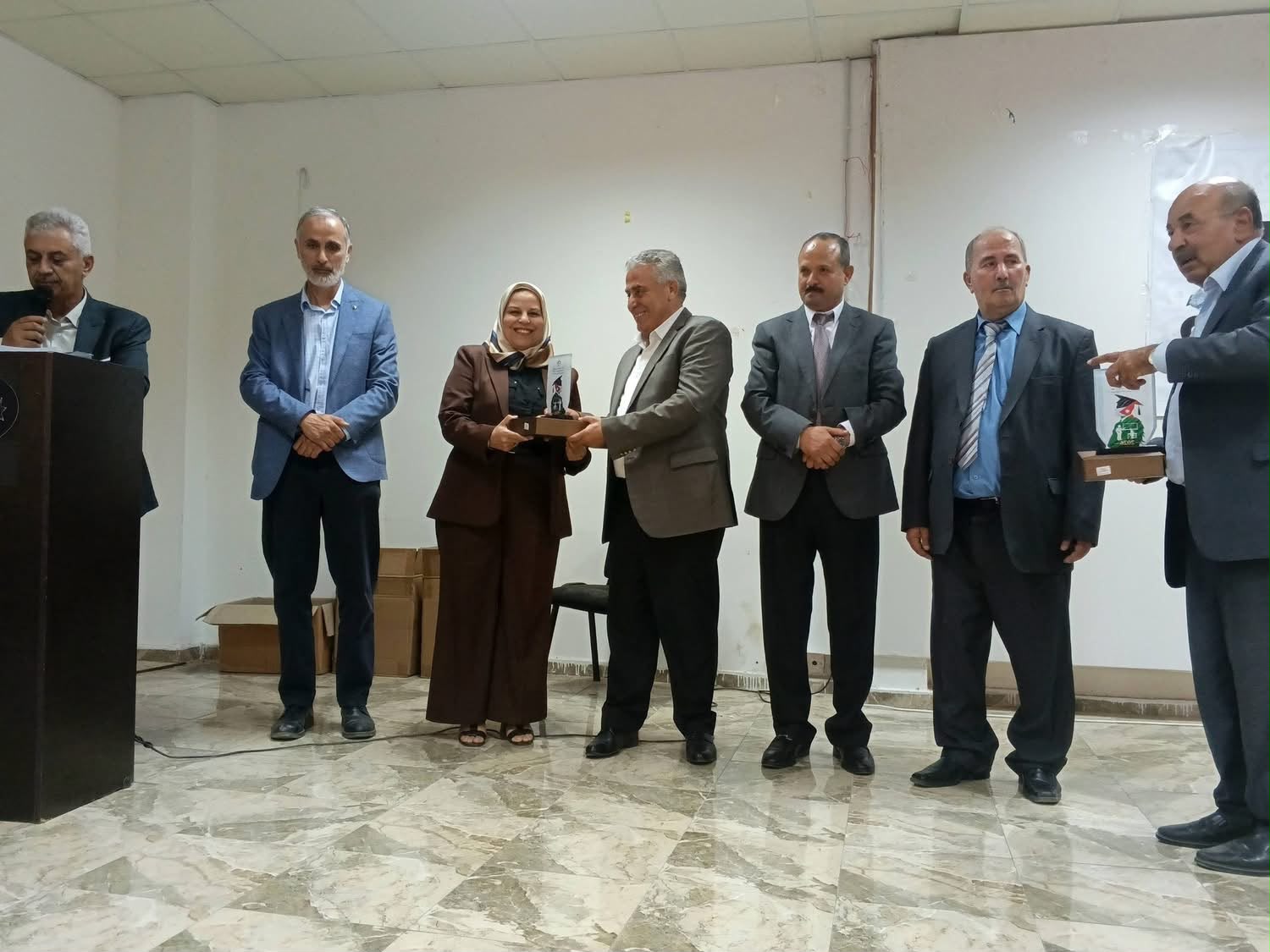 Madar Al-Saa Images 0.8639003322199236