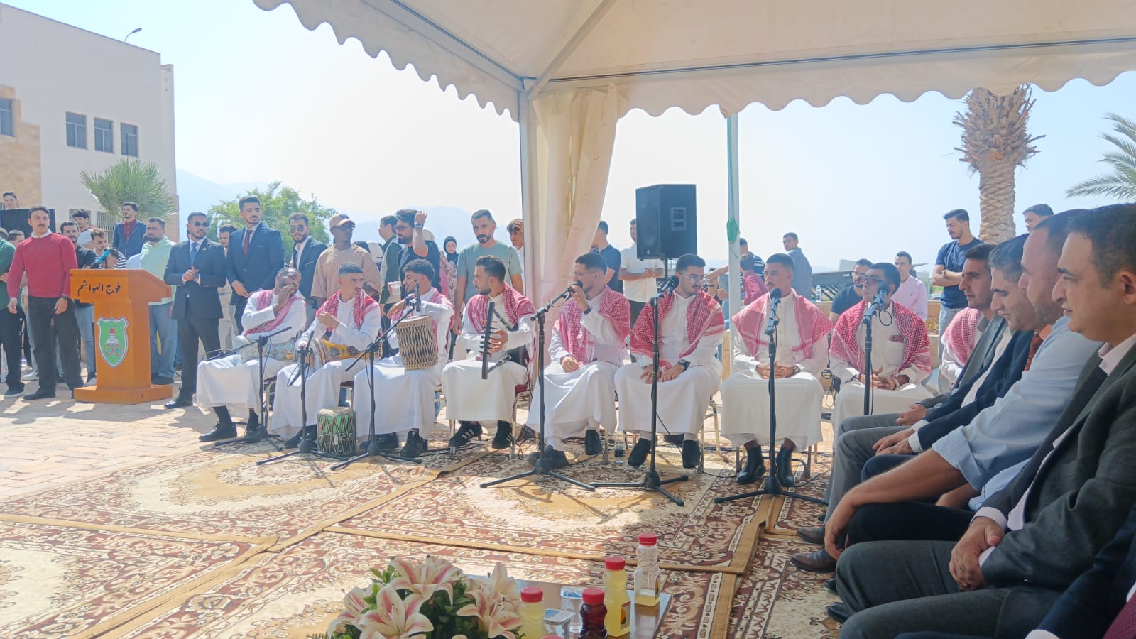 Madar Al-Saa Images 0.4896371185086178