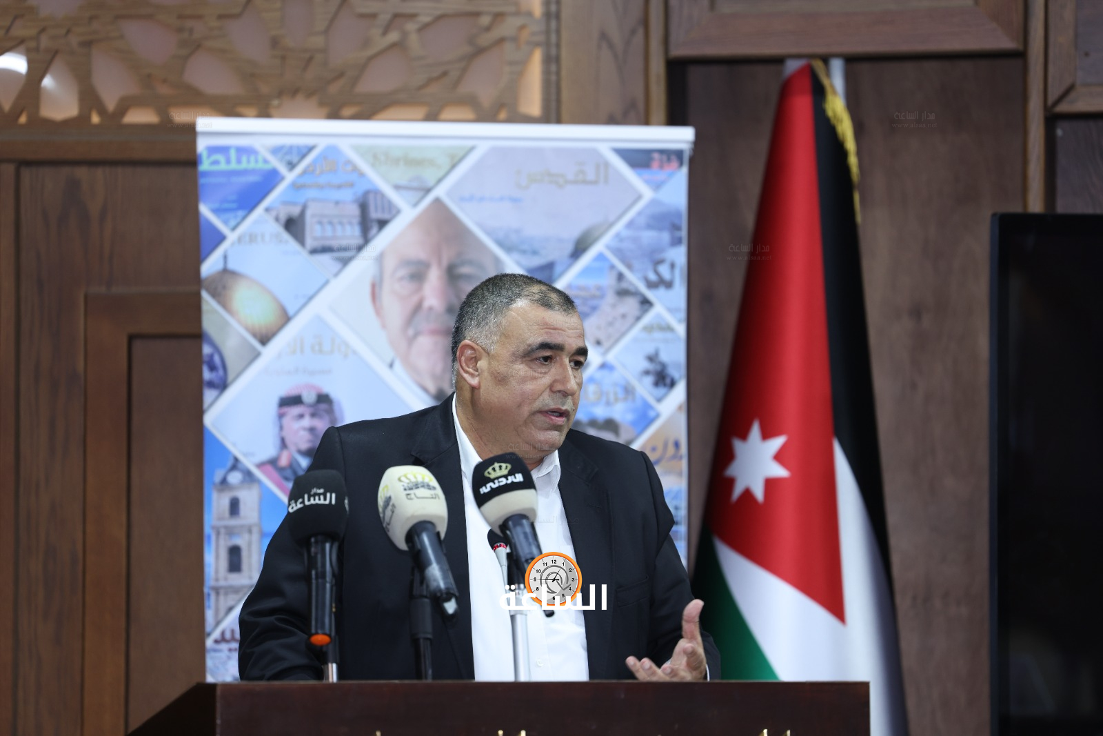 Madar Al-Saa Images 0.5260715852116428
