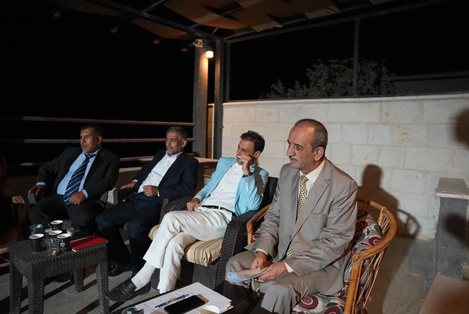 Madar Al-Saa Images 0.17941288041714487