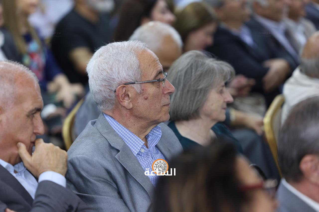 Madar Al-Saa Images 0.17664711193751337